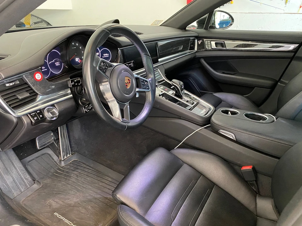 Porsche 971 Panamera 4S - Image 3 of 9