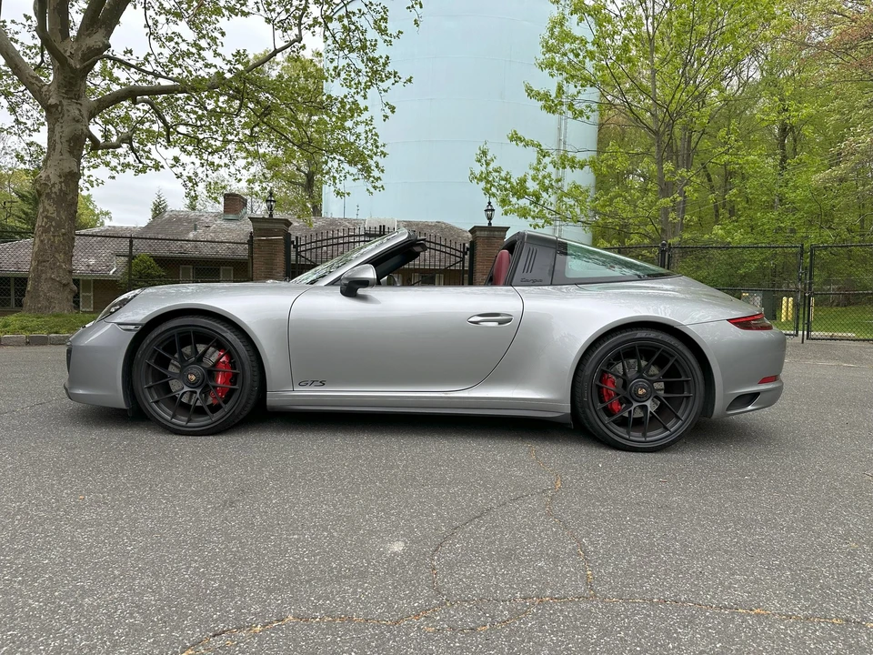 2018 Porsche 991 Targa 4 GTS - Image 2 of 11