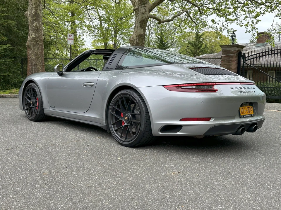 2018 Porsche 991 Targa 4 GTS - Image 8 of 11
