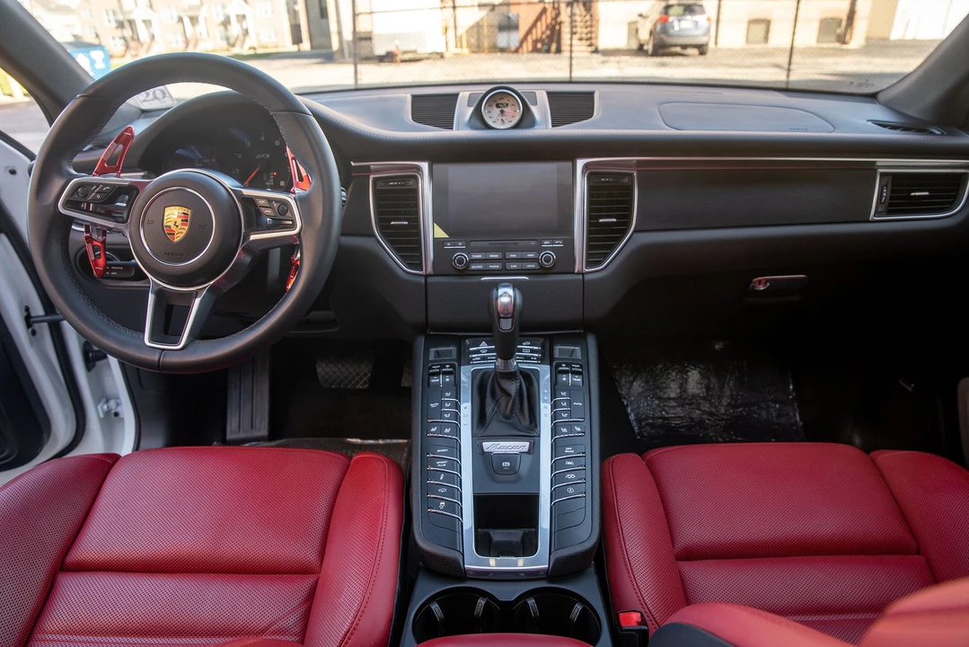 2018 Porsche Macan GTS - Image 5 of 19