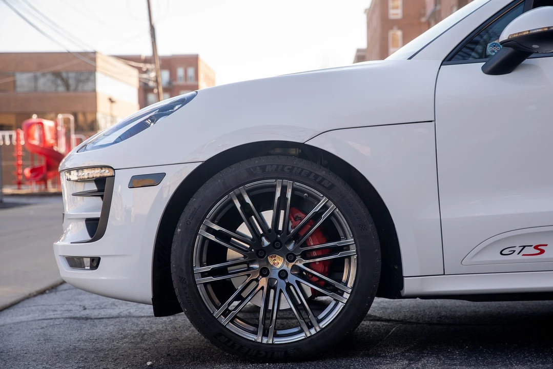 2018 Porsche Macan GTS - Image 6 of 19