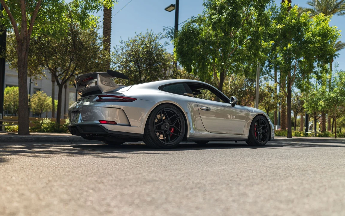 2018 Porsche 991 GT3 - Image 16 of 26