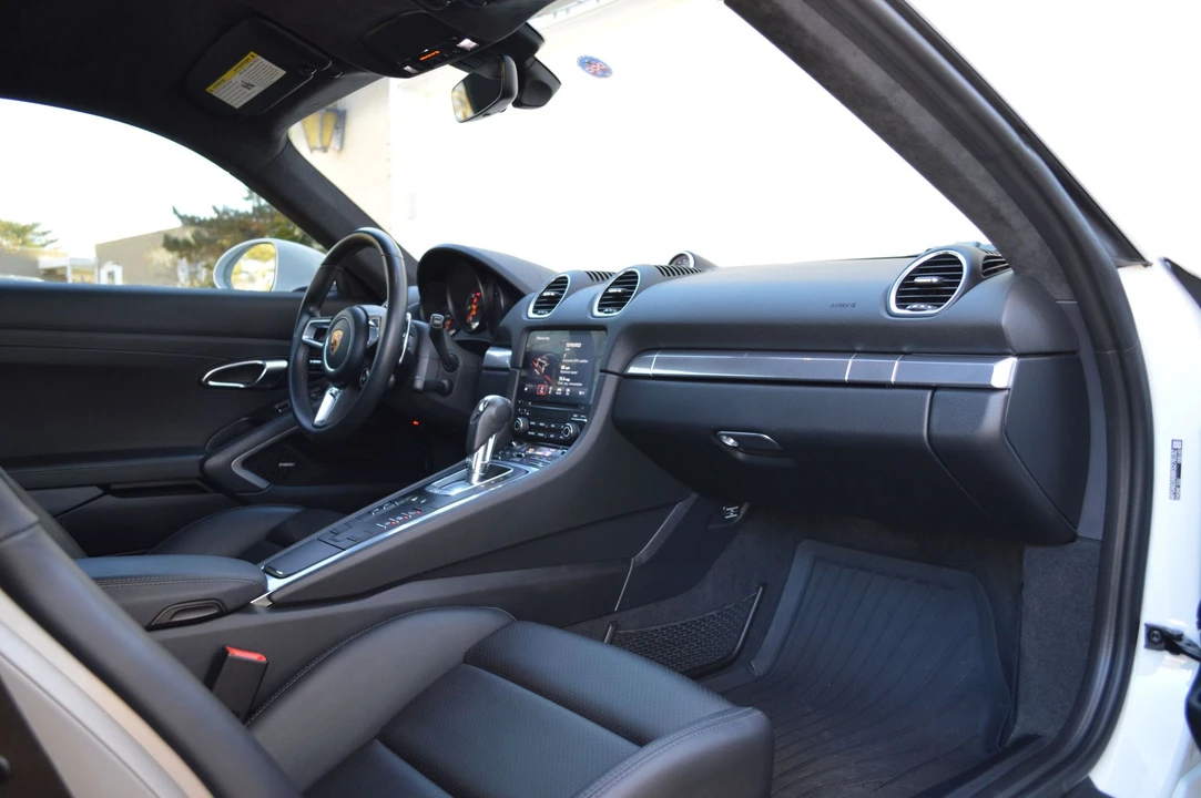 2019 Porsche 718 Cayman GTS - Image 12 of 31