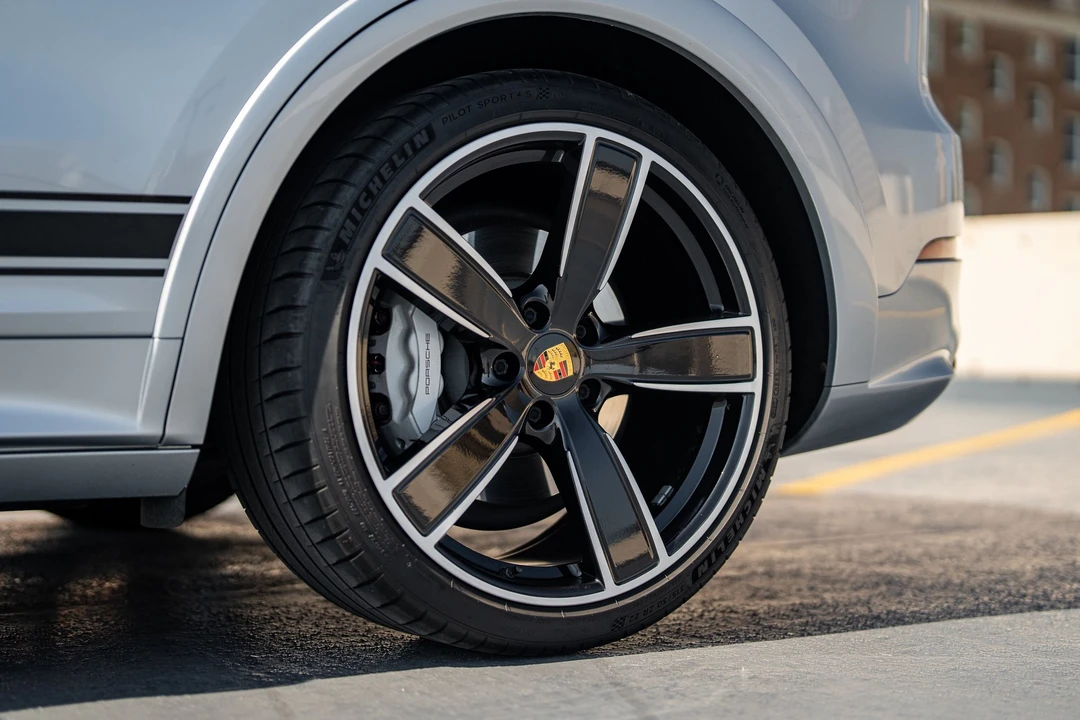 2019 Porsche 9Y0/9Y3 Cayenne Turbo - Image 26 of 27
