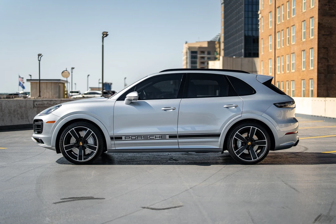 2019 Porsche 9Y0/9Y3 Cayenne Turbo - Image 8 of 27