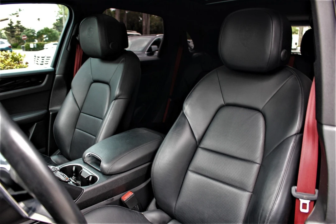 2019 Porsche 9Y0/9Y3 Cayenne - Image 13 of 21