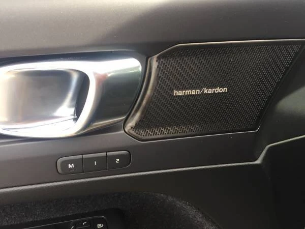 2019 Volvo XC40 - Image 3 of 16