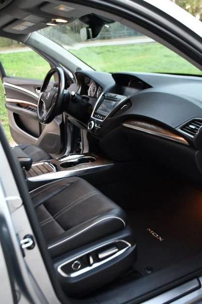 2020 Acura MDX 3rd Gen - Image 9 of 13