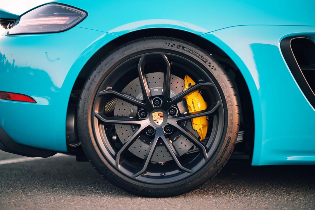 2020 Porsche 718 Boxster Spyder - Image 10 of 20