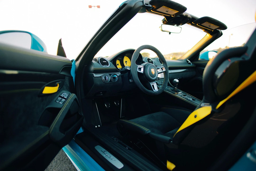 2020 Porsche 718 Boxster Spyder - Image 11 of 20