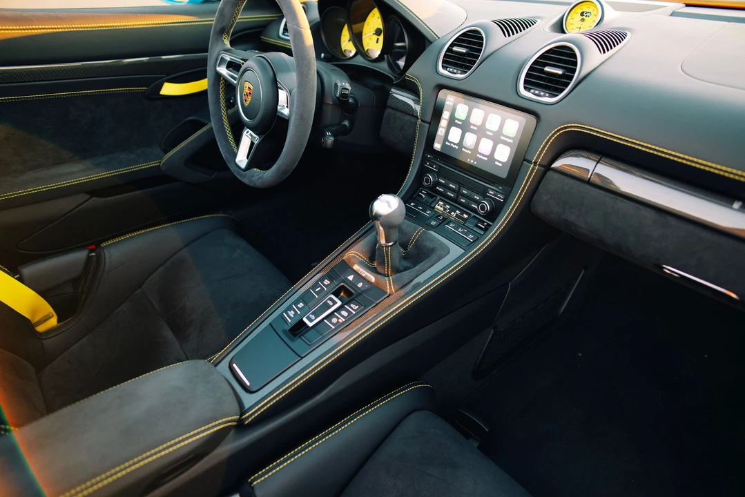2020 Porsche 718 Boxster Spyder - Image 16 of 20