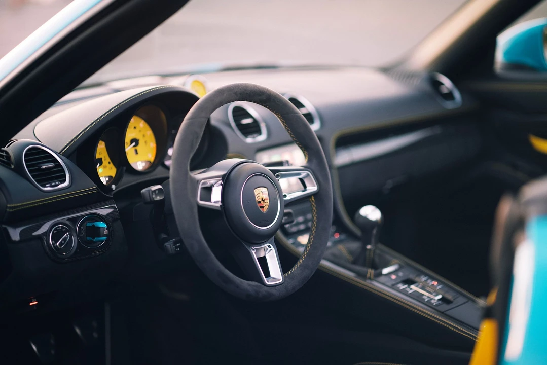 2020 Porsche 718 Boxster Spyder - Image 19 of 20
