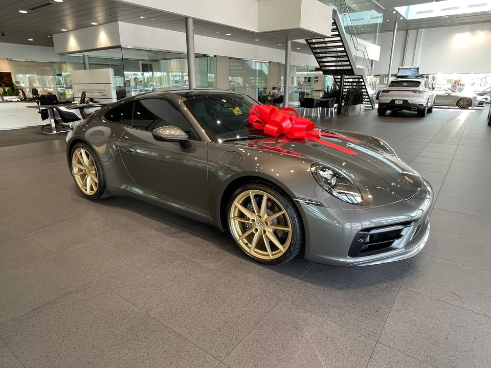 2020 Porsche 992 Carrera - Image 8 of 31