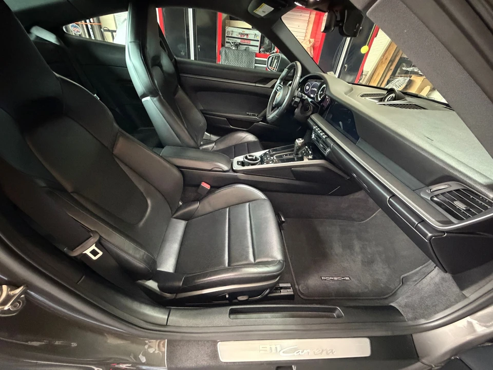2020 Porsche 992 Carrera - Image 17 of 31