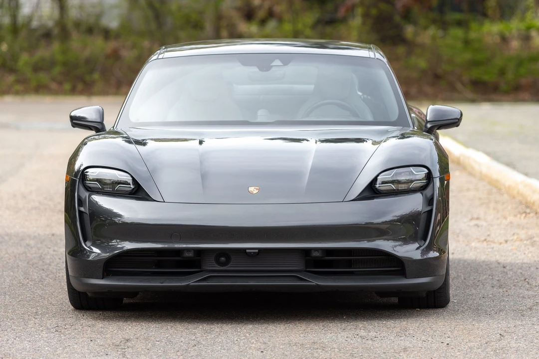 2020 Porsche Taycan 4S - Image 7 of 31