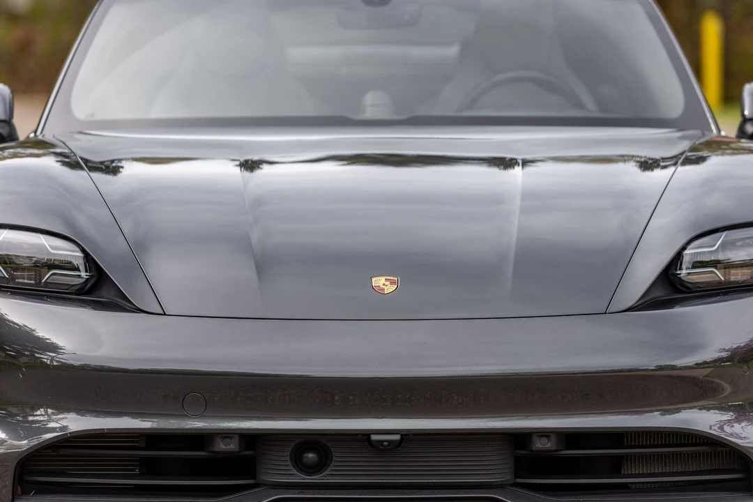 2020 Porsche Taycan 4S - Image 10 of 31