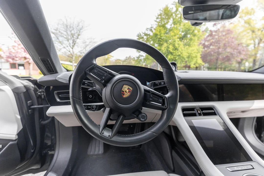 2020 Porsche Taycan 4S - Image 24 of 31