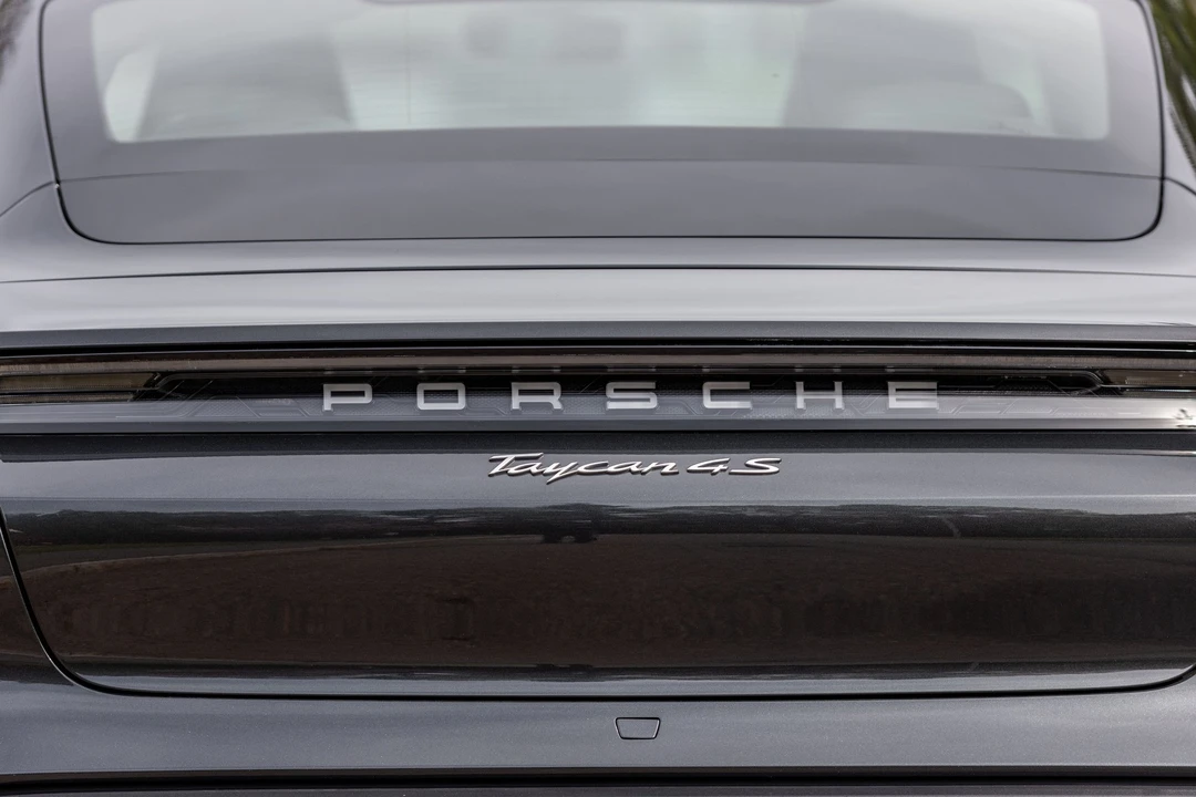 2020 Porsche Taycan 4S - Image 13 of 31