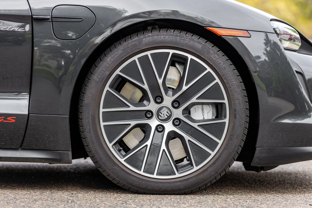 2020 Porsche Taycan 4S - Image 20 of 31