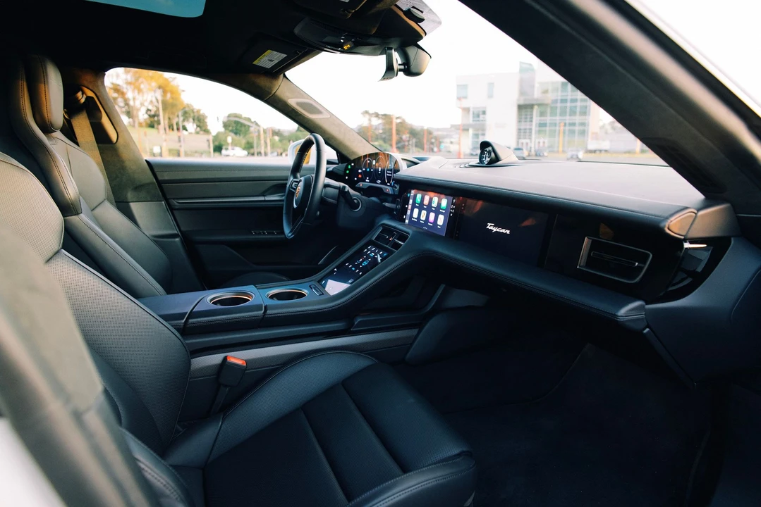 2020 Porsche Taycan Turbo S - Image 16 of 25