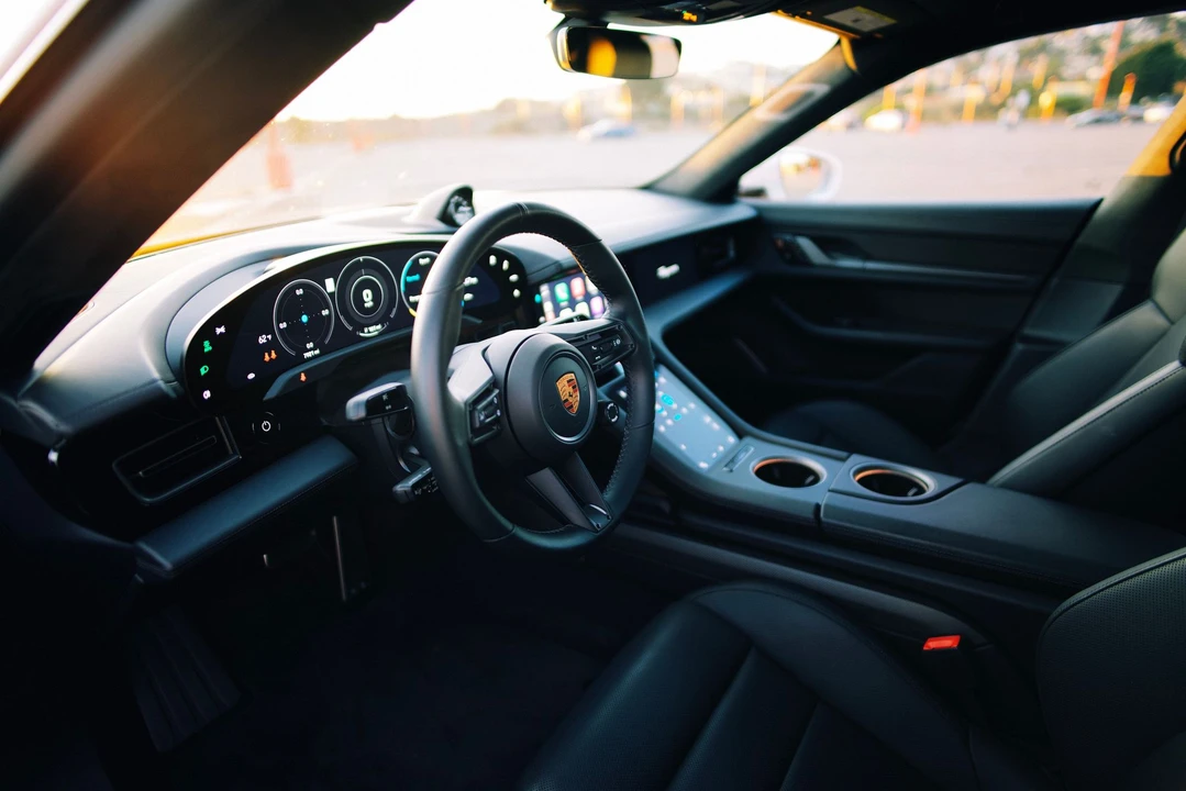 2020 Porsche Taycan Turbo S - Image 18 of 25