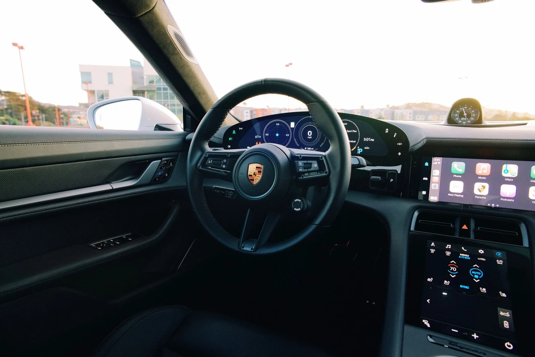 2020 Porsche Taycan Turbo S - Image 19 of 25
