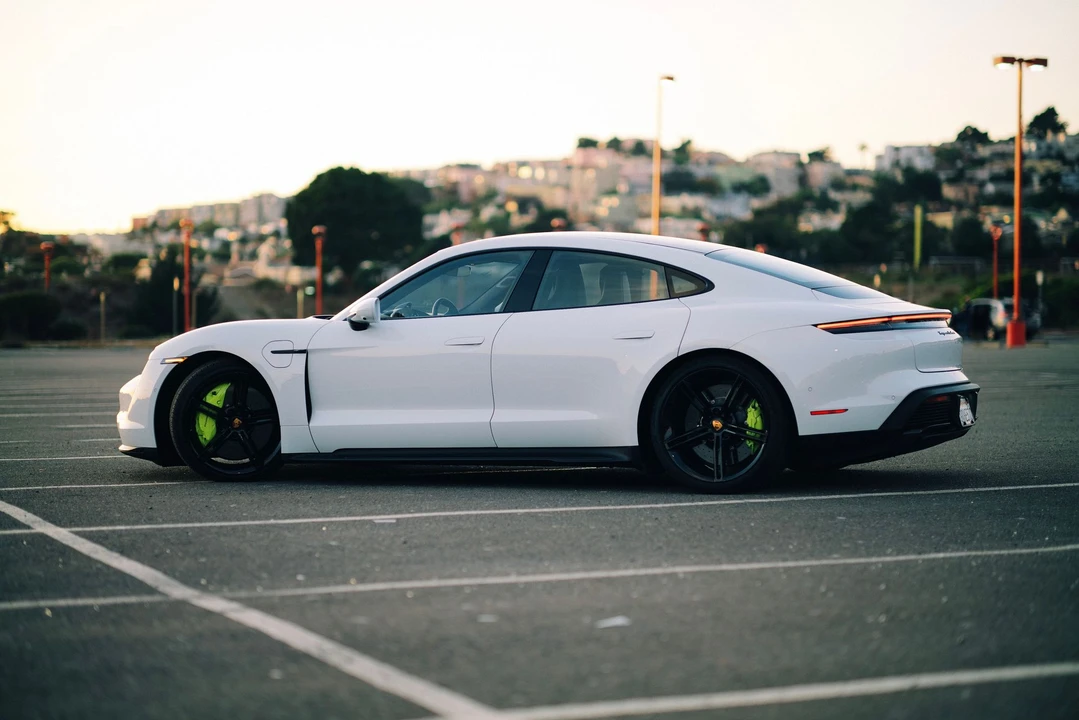 2020 Porsche Taycan Turbo S - Image 7 of 25