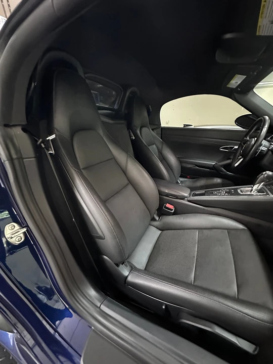 2021 Porsche 718 Boxster - Image 16 of 28