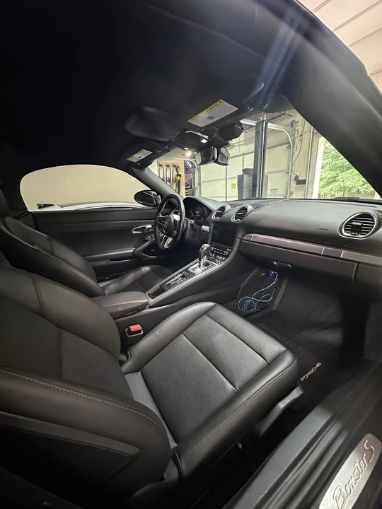 2021 Porsche 718 Boxster - Image 17 of 28