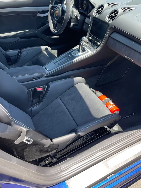 2021 Porsche 718 Cayman GT4 - Image 6 of 12