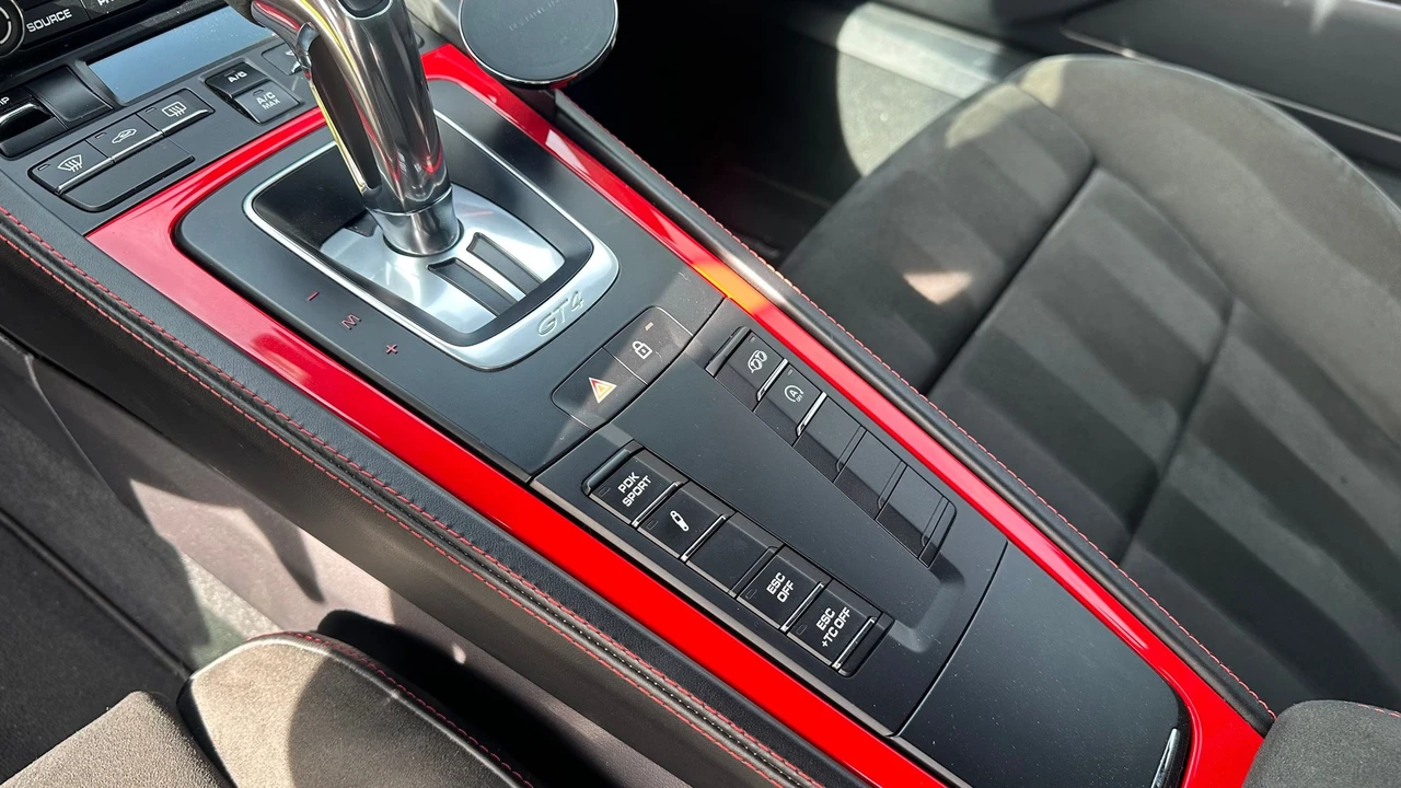 2021 Porsche 718 Cayman - Image 16 of 25