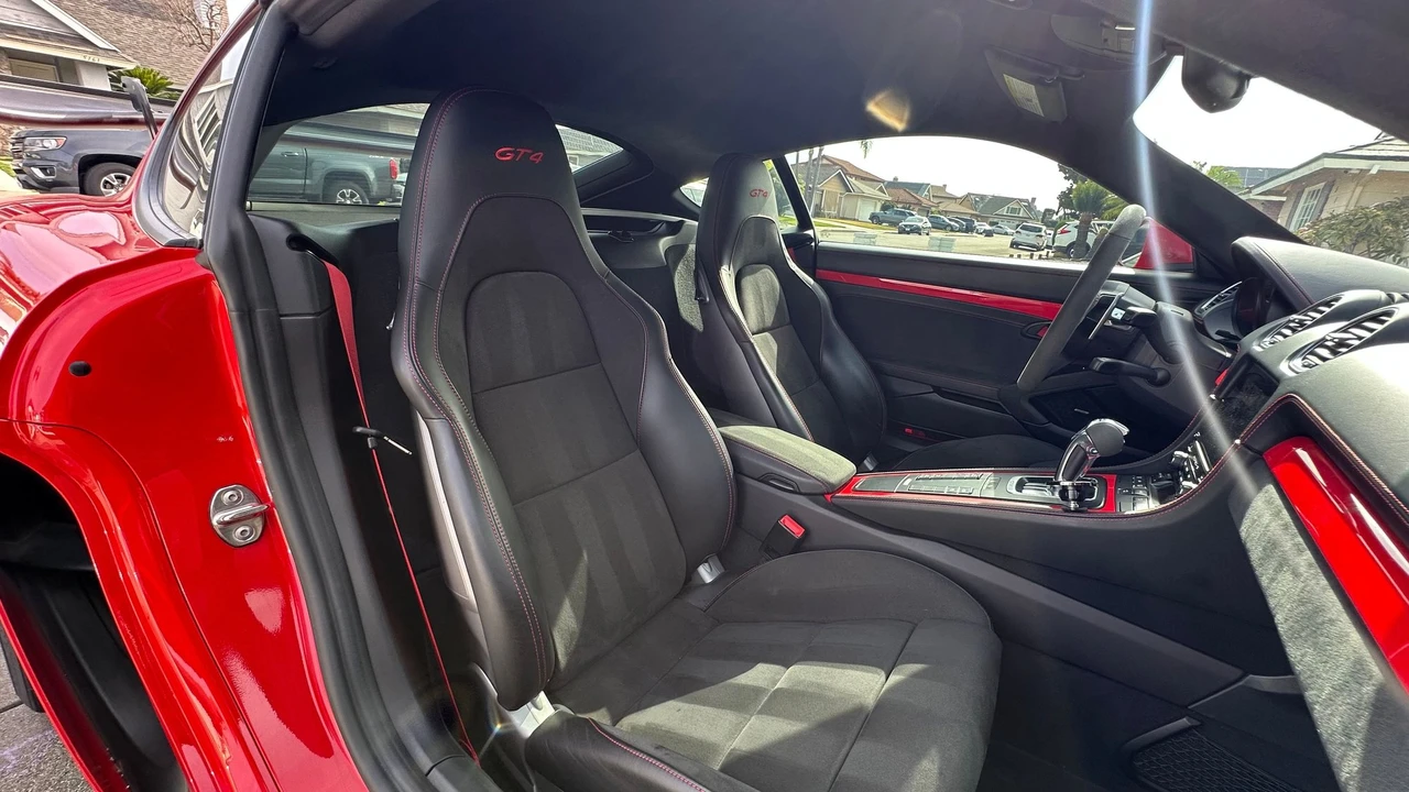 2021 Porsche 718 Cayman - Image 17 of 25
