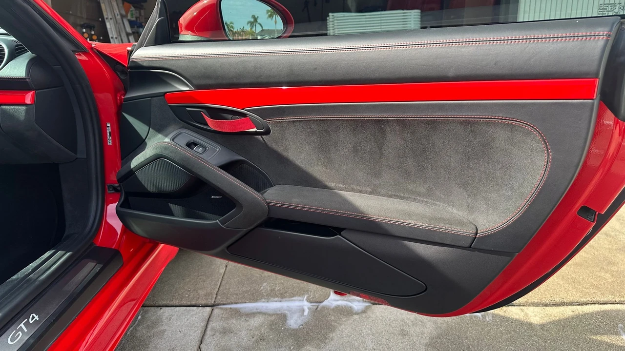 2021 Porsche 718 Cayman - Image 19 of 25
