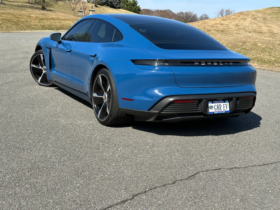 2021 Porsche Taycan 4S - Image 6 of 11