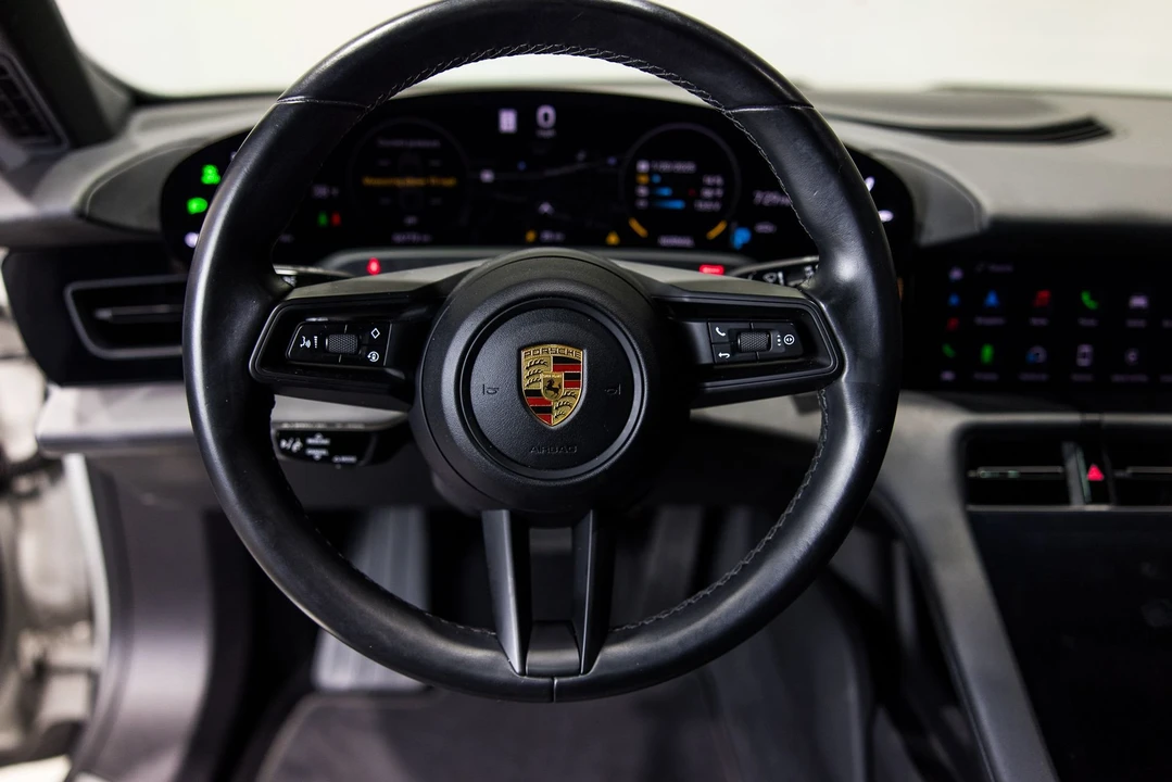 2021 Porsche Taycan 4S - Image 18 of 31