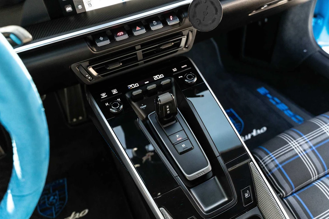 2022 Porsche 992 Turbo - Image 5 of 6