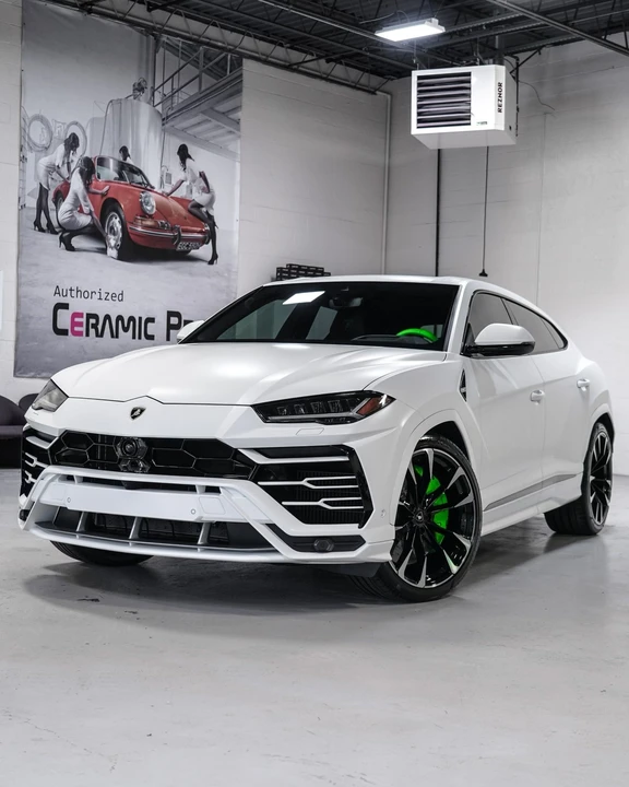 2022 Lamborghini Urus - Image 2 of 28