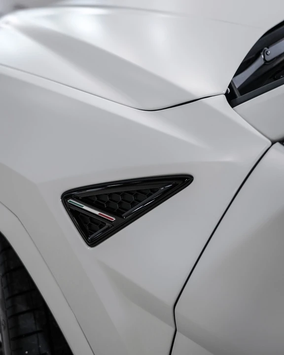 2022 Lamborghini Urus - Image 8 of 28