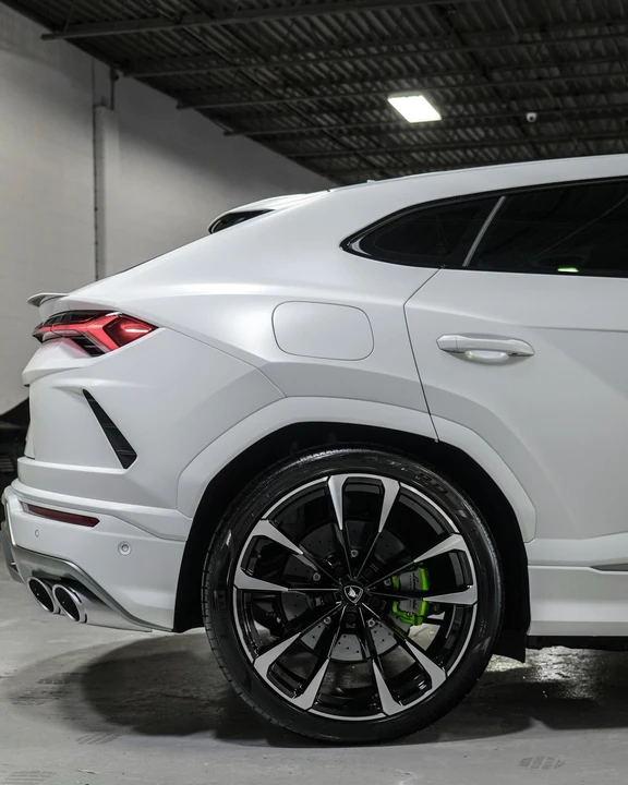 2022 Lamborghini Urus - Image 13 of 28