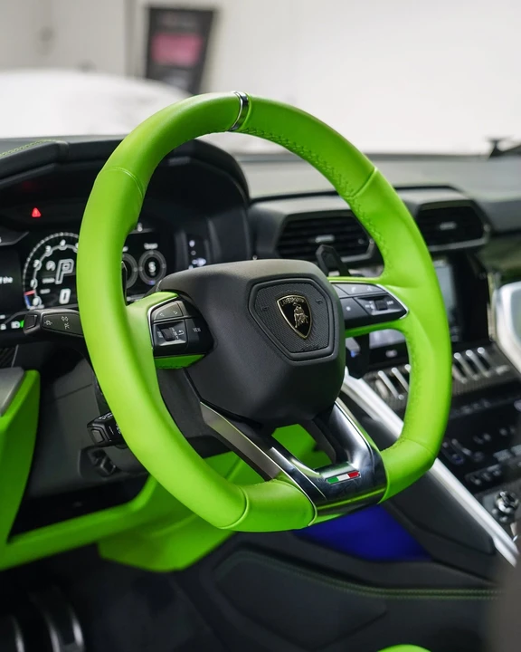 2022 Lamborghini Urus - Image 27 of 28