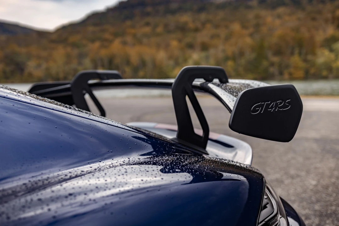 2023 Porsche 718 Cayman GT4 RS - Image 7 of 17