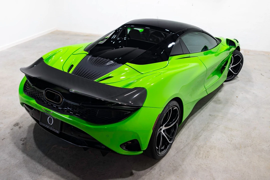 2024 McLaren 750S Spider - Image 12 of 30