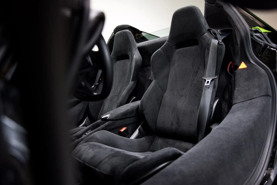 2024 McLaren 750S Spider - Image 18 of 30