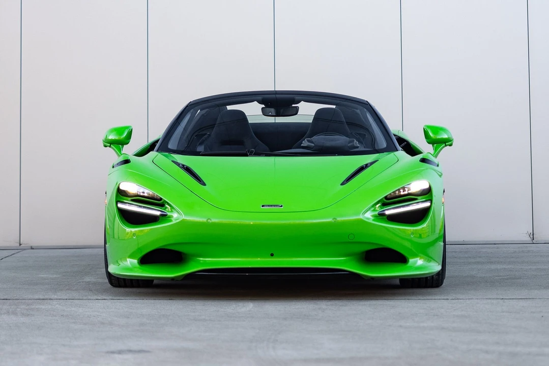 2024 McLaren 750S Spider - Image 3 of 30