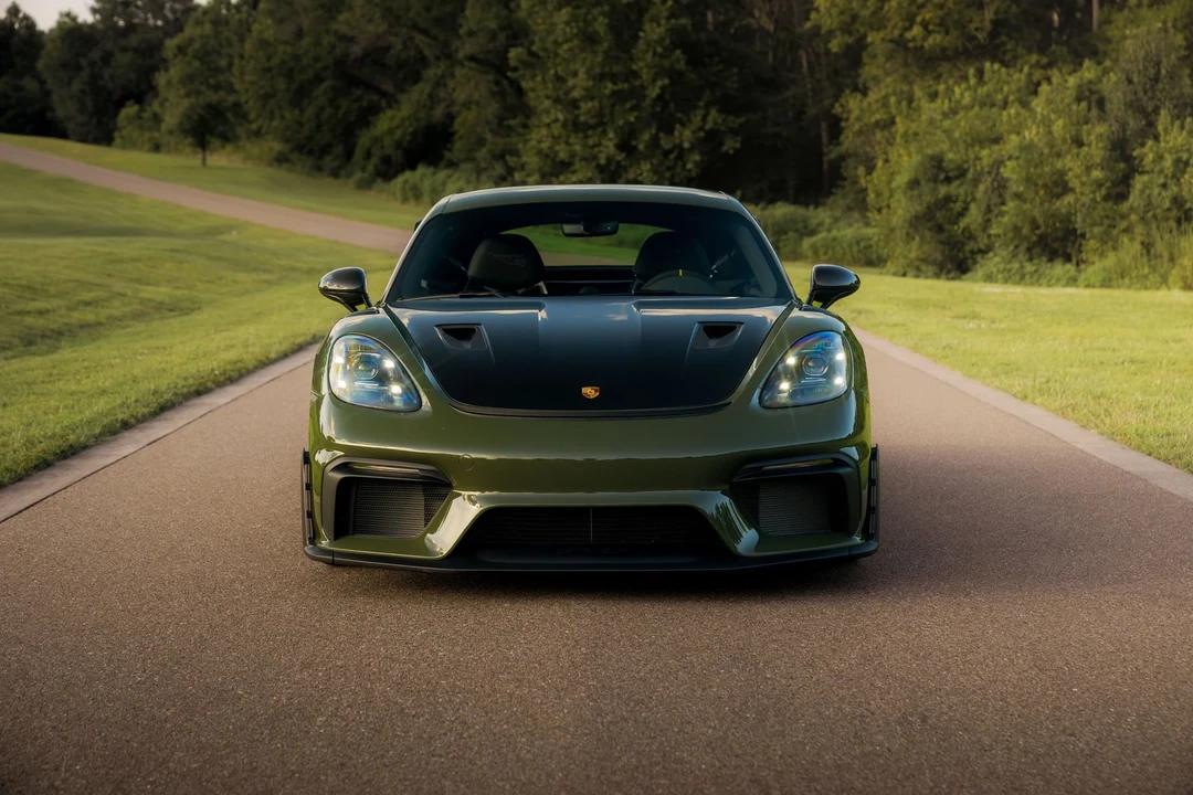 2025 Porsche 718 Cayman GT4 RS - Image 4 of 21