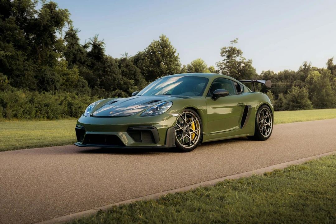 2025 Porsche 718 Cayman GT4 RS - Image 2 of 21