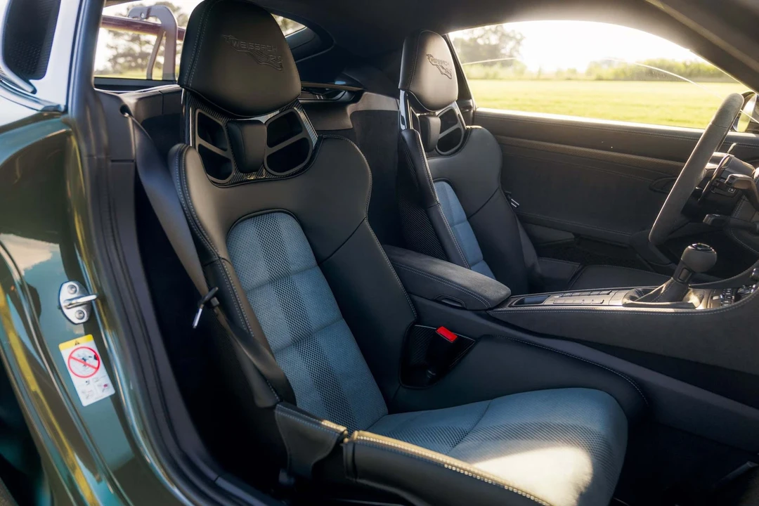 2025 Porsche 718 Cayman GT4 RS - Image 12 of 21