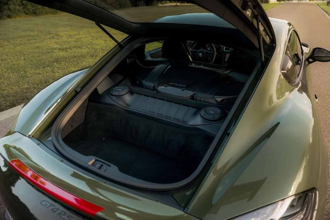2025 Porsche 718 Cayman GT4 RS - Image 18 of 21