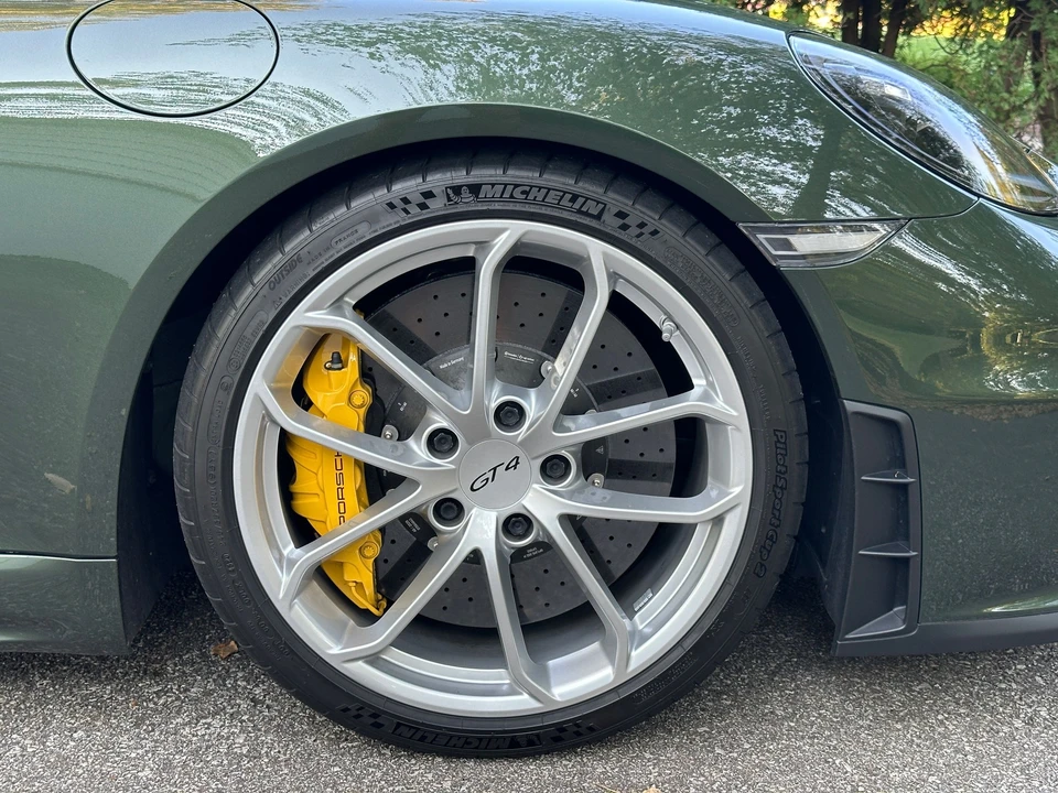 2021 Porsche 718 Cayman GT4 - Image 5 of 19
