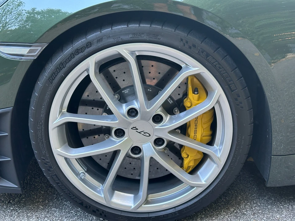 2021 Porsche 718 Cayman GT4 - Image 8 of 19